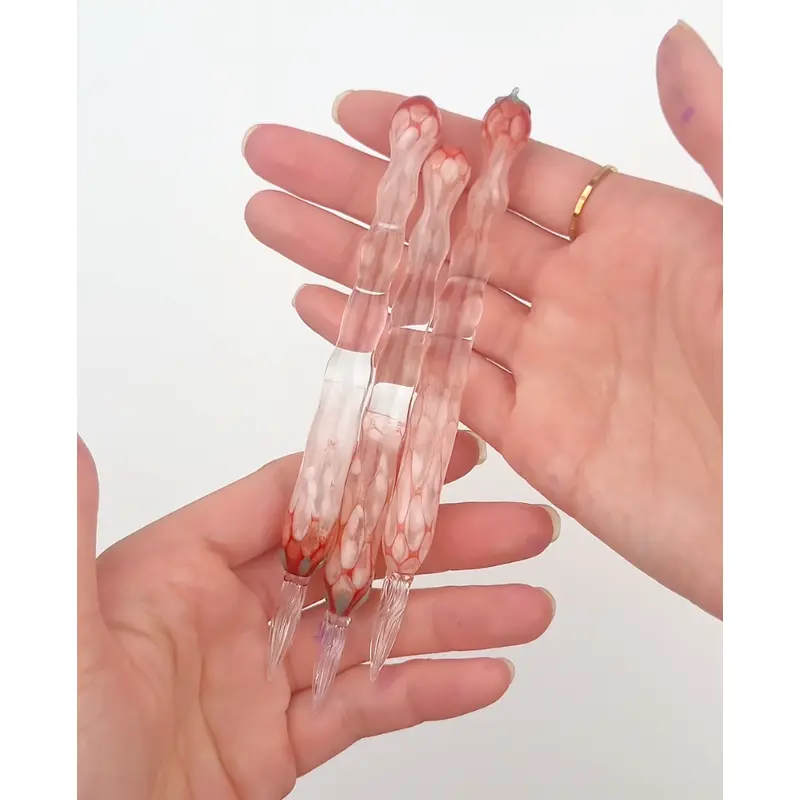 ISA-na Glass Pen - Strawberry