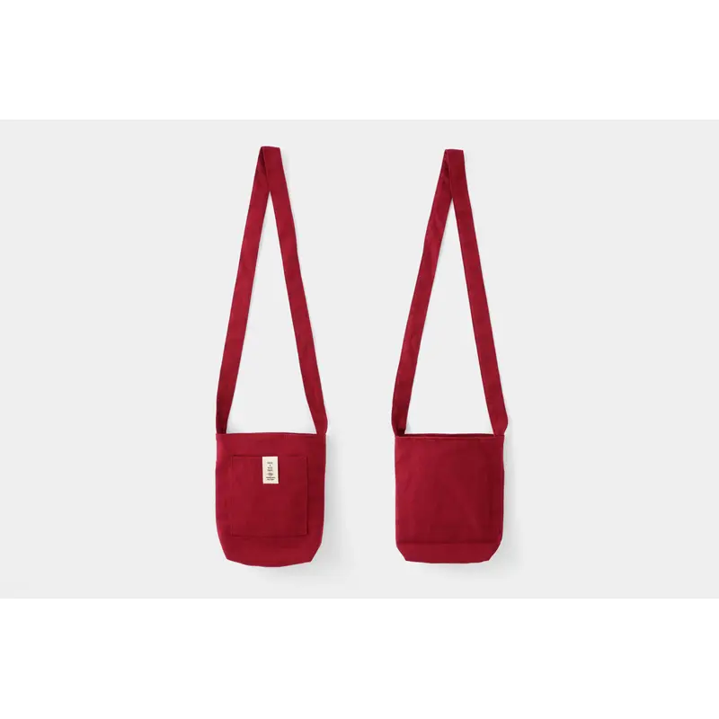 TRAVELER's Sacoche Red - Limited Edition